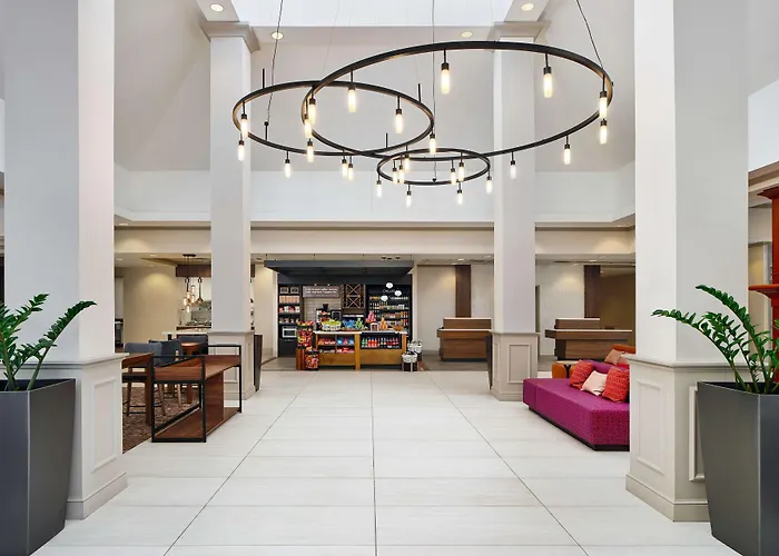 Hilton Garden 3*